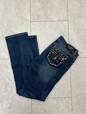 Women's Antique Rivet 32W x 30L